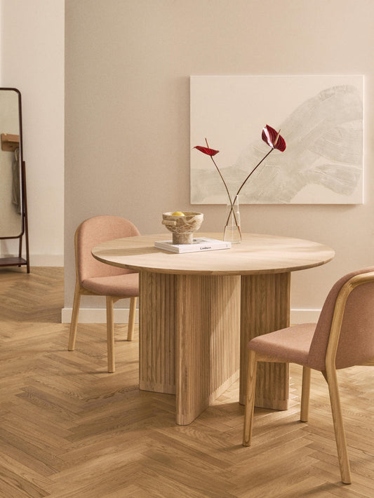 Lux Jolka Round Dining Table, Ø 120 cm, in Oak