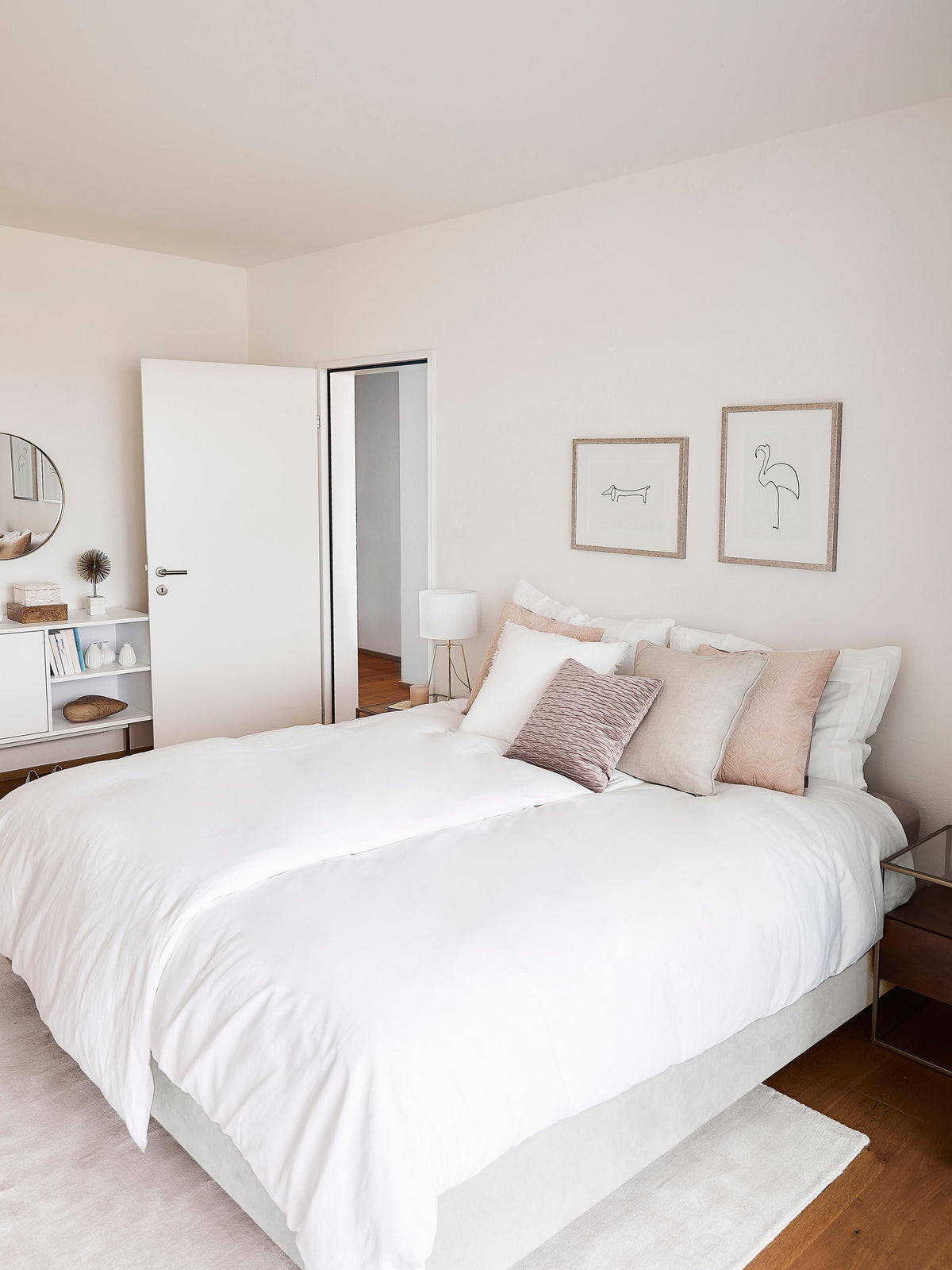 Lux Enya Bed (Box Spring)