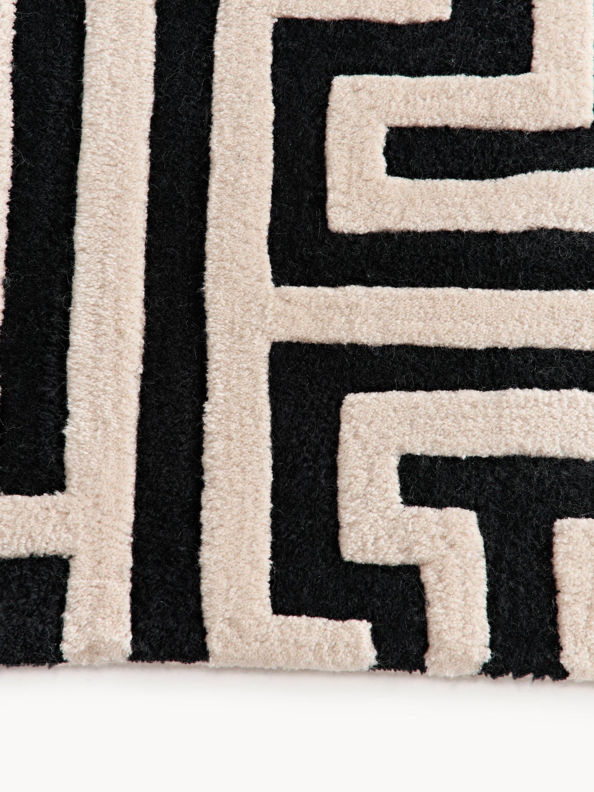 Lux Monty Hand-Tufted Rug in Wool with Raised High-Low Texture
