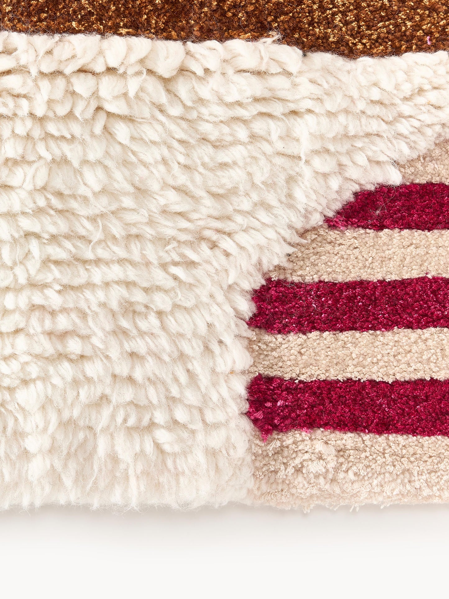 Lux Rosco Rug in Hand-Tufted Wool with High-Low Texture