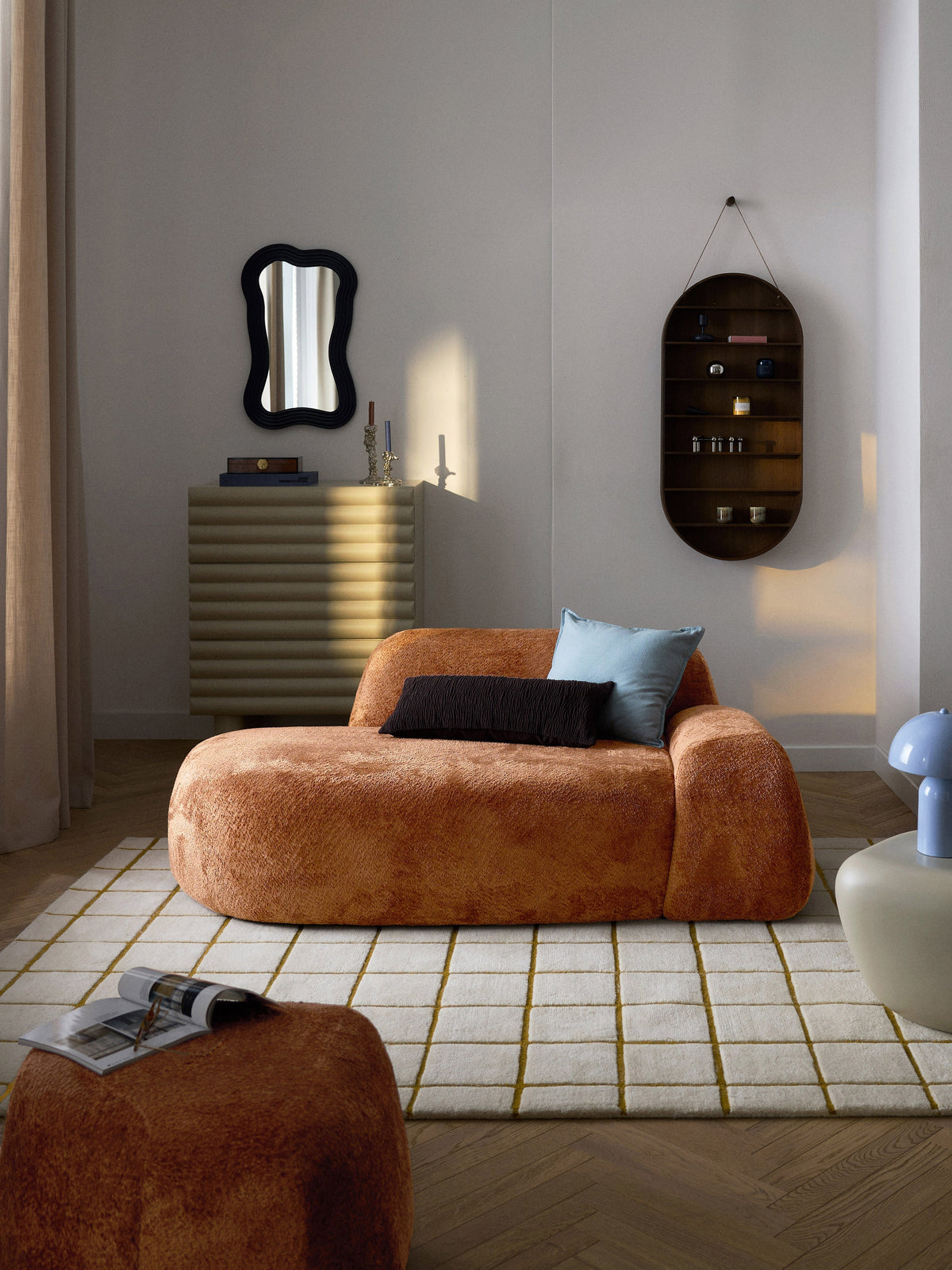 Lux Wolke Teddy Bouclé Couch with Chaise Longue (2-Seater)